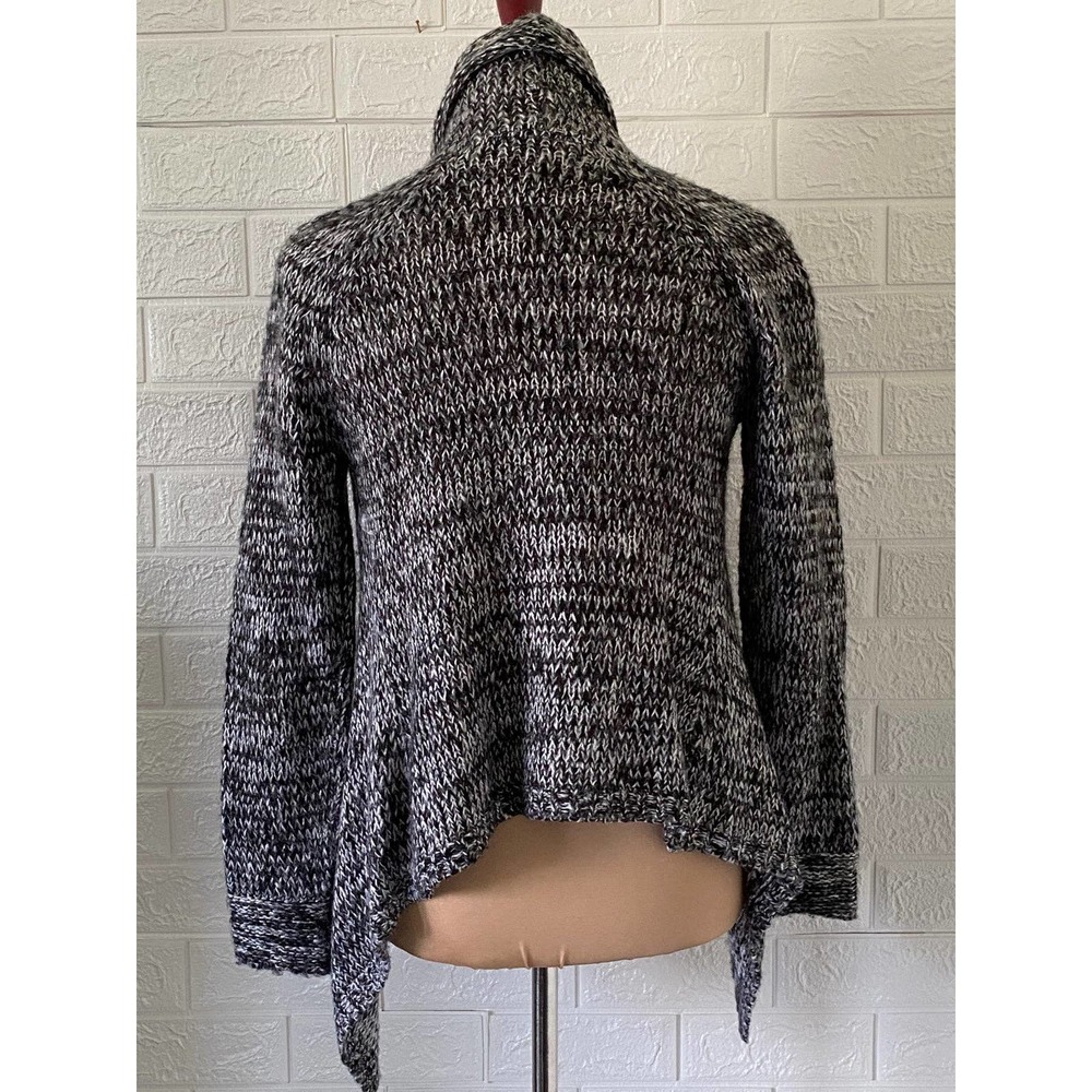 Cardigan - Picture 5 of 7
